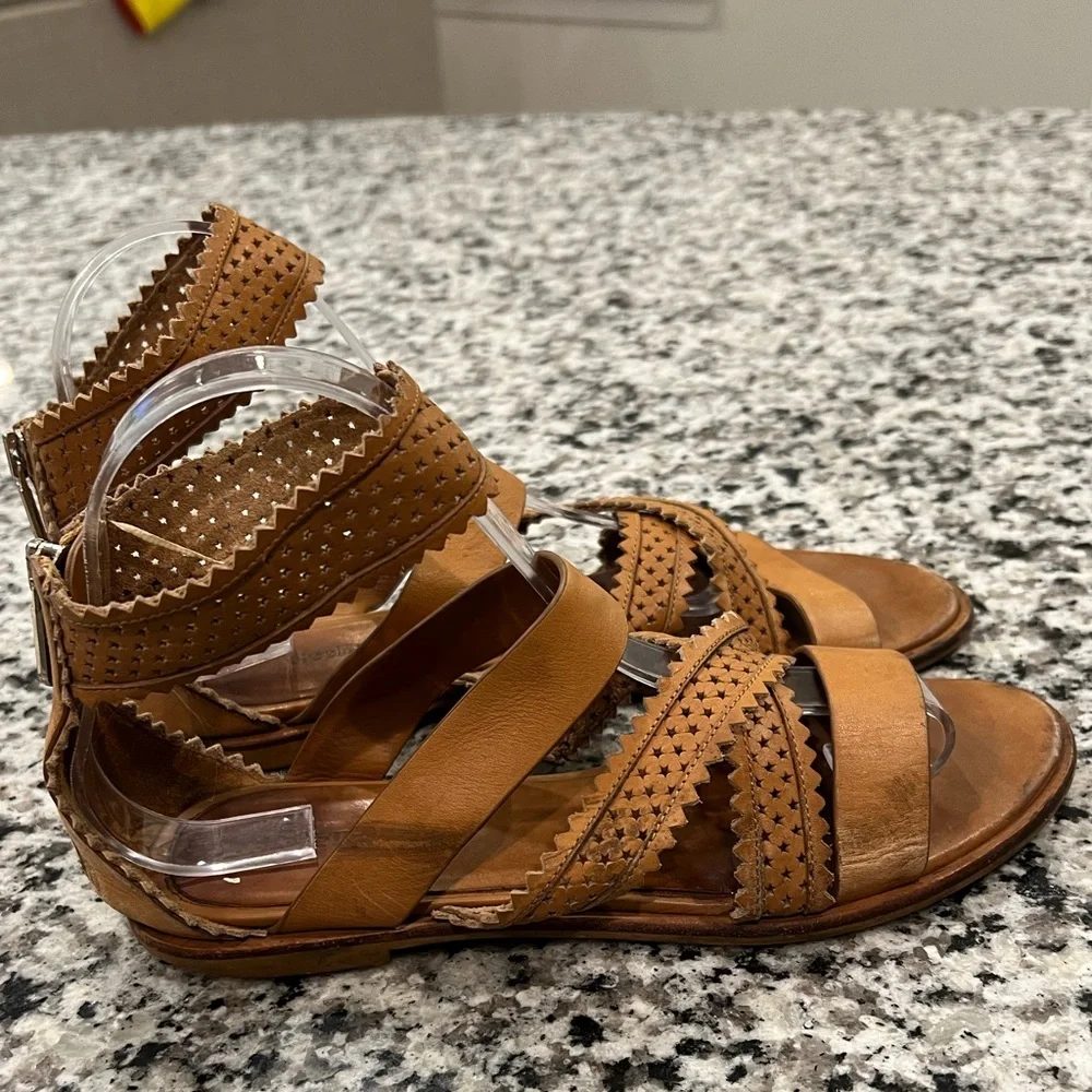 See by Chloe Brown Leather Star Perforated Flat Gladiator Sandals - Picture 11 of 16